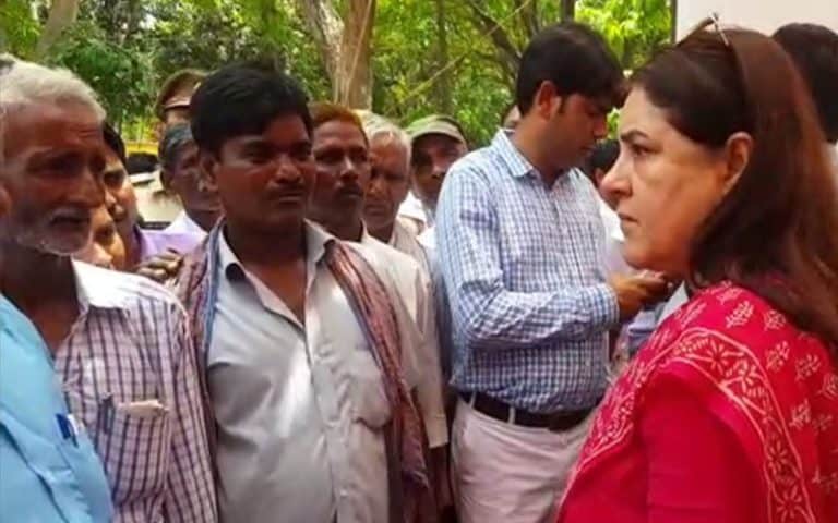 मेनका गांधी