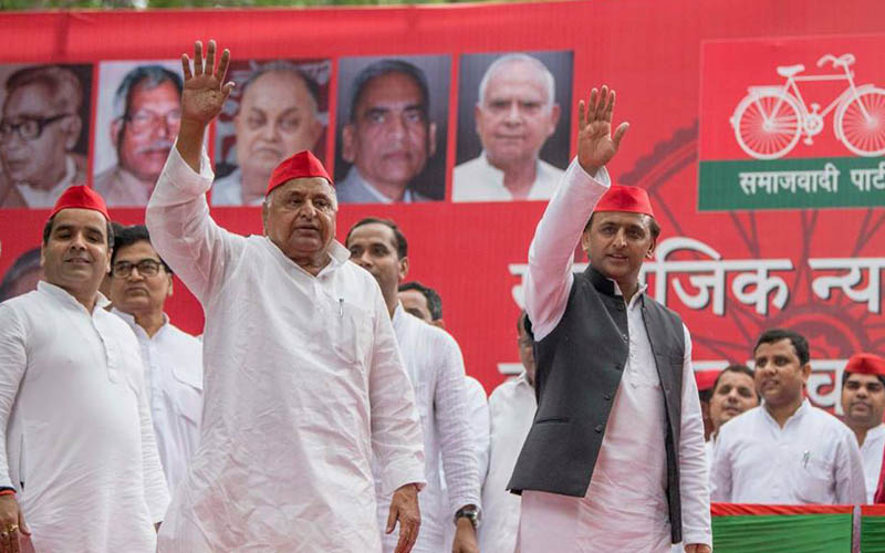 akhilesh yadav mulayam singh yadav