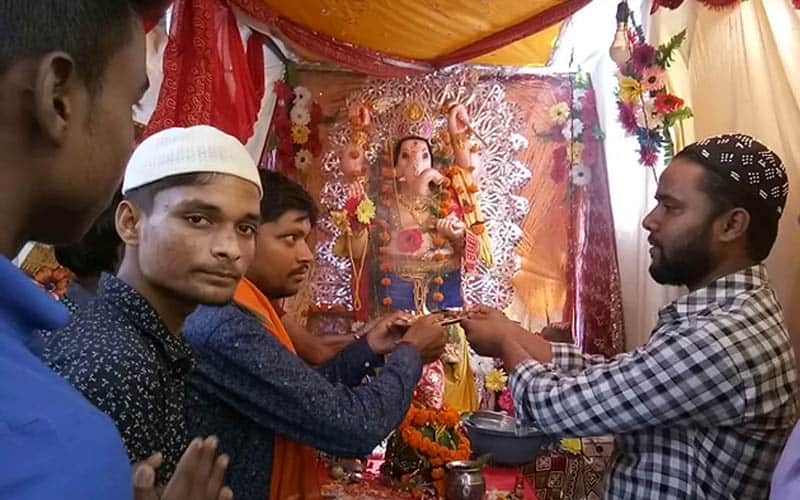 muslims performing ganesh pooja in Ayodhya