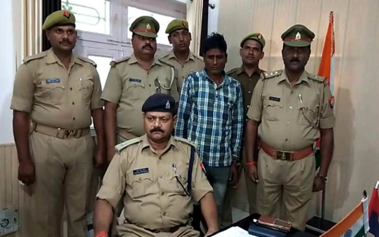 Vikram kalia sitapur police