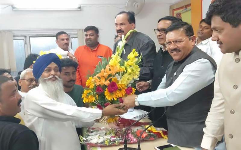 apni jindgi apna dal