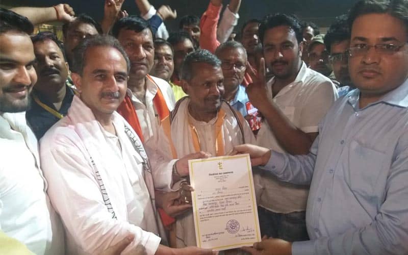 Kirtiwardhan singh wins from Gonda