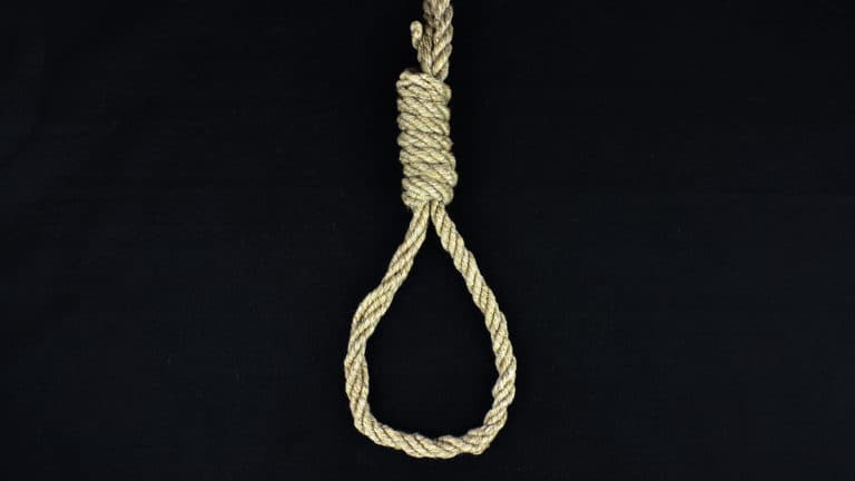 Tie-a-Noose-Step-10-Version-4