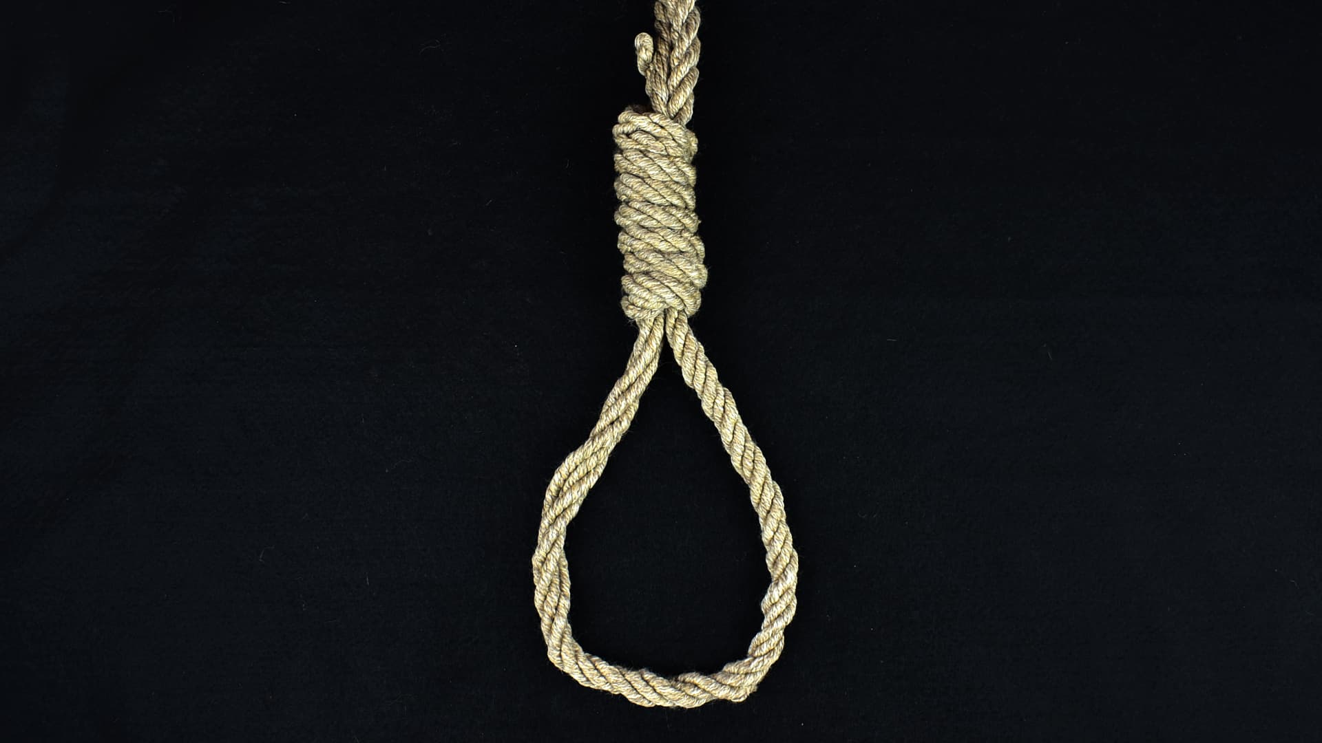 Tie-a-Noose-Step-10-Version-4