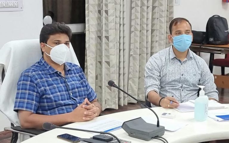 टीकाकरण