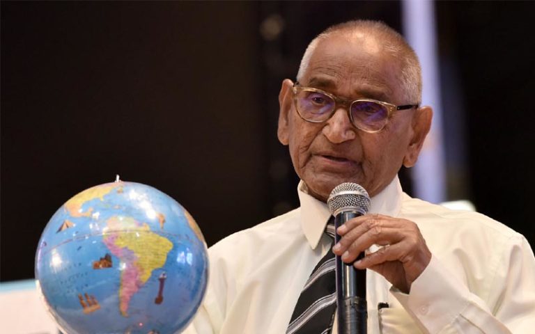 jagdish gandhi cms lko