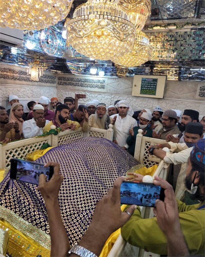 dargah