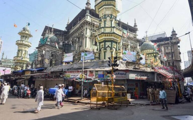 Raza-Academy-calls-for-Mumbai-Bandh