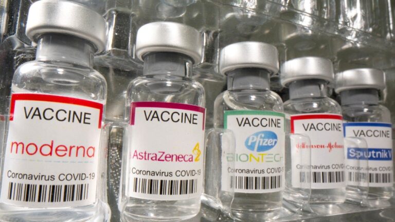 2021-12-14t223052z829155505rc2mer9tul9ortrmadp3health-coronavirus-vaccines-omicronjpg-1062625-1639970684