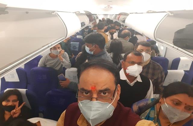 2021_12image_10_03_275826299delhiairport-ll