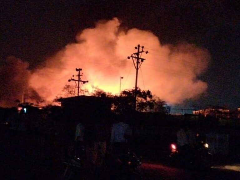 1565806478-Pune_fire