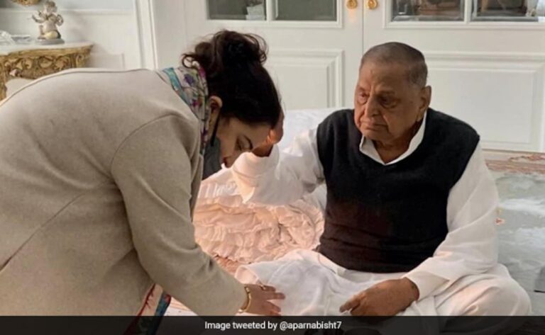 tc6a8icg_aparna-yadavmulayam-singh-yadavtwitter_625x300_21_January_22